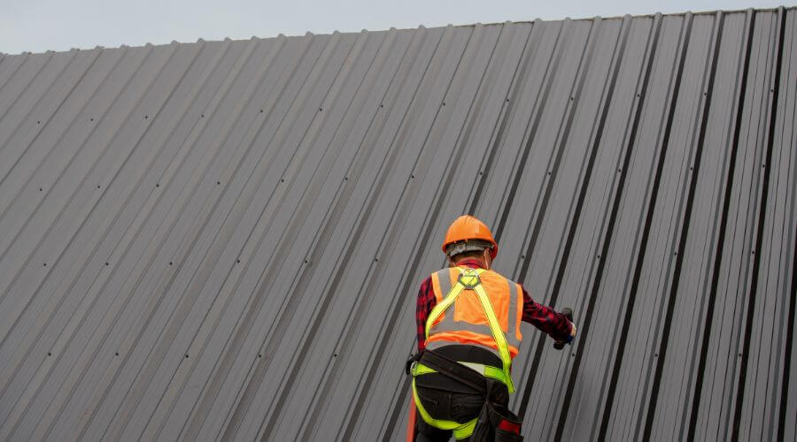 Professional metal roof installation services in Delray Beach, FL